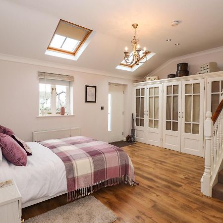 אולברסטון The Garden Suite At Fiddler Hall Barn מראה חיצוני תמונה
